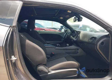 2021 Dodge Challenger Sxt z USA, uszkodzony, nr VIN 2C3CDZAG1MH630696